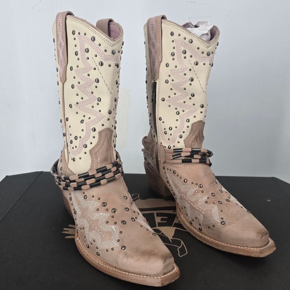 Freebird Wisteria Blush Cream Studded Western Harness Cowboy Boots NIB Size 8